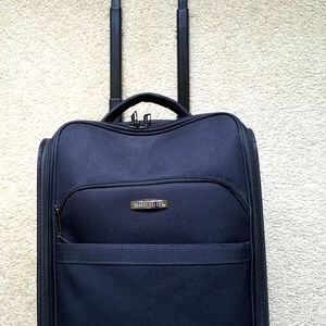 NWT Travel Select 16" UnderSeat Soft Side Black Rolling Carry on